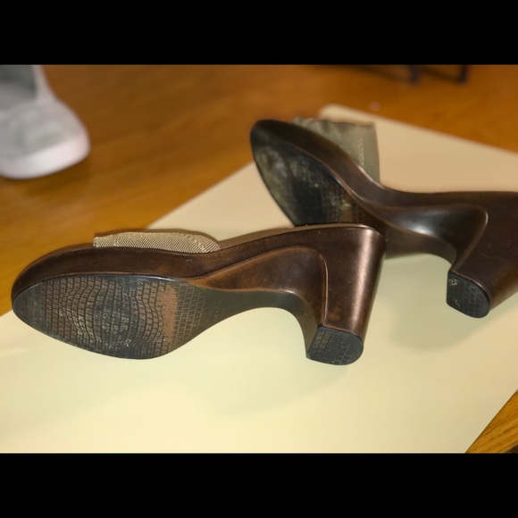 Sturat Weitzman heel shoe - Picture 6 of 12